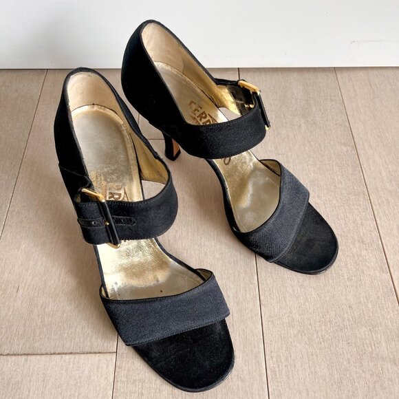 Salvatore Ferragamo Designer Vintage Black Velvet Heels - Picture 13 of 14